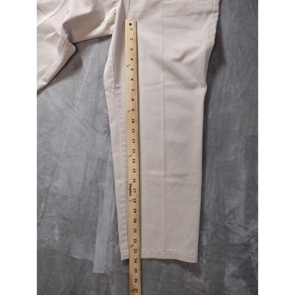 Dockers Khaki Pants Women’s 6 Short Beige Tapered Stain Defender Cotton - Picture 9 of 10